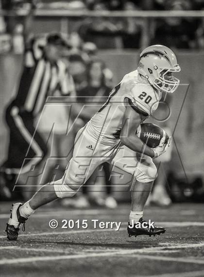 Thumbnail 2 in Edison vs. Mater Dei  photogallery.