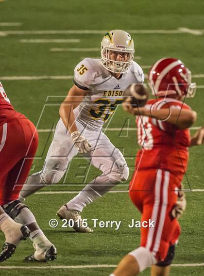 Thumbnail 1 in Edison vs. Mater Dei  photogallery.