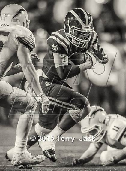 Thumbnail 2 in Edison vs. Mater Dei  photogallery.