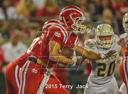 Thumbnail 1 in Edison vs. Mater Dei  photogallery.