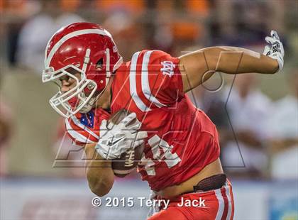 Thumbnail 2 in Edison vs. Mater Dei  photogallery.