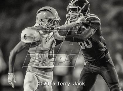Thumbnail 1 in Edison vs. Mater Dei  photogallery.