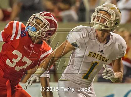 Thumbnail 1 in Edison vs. Mater Dei  photogallery.