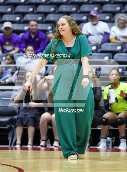 Thumbnail 1 in D'Hanis vs. Blum (UIL 1A Final) photogallery.