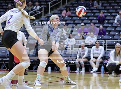 Thumbnail 1 in D'Hanis vs. Blum (UIL 1A Final) photogallery.