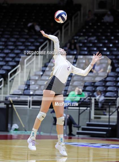 Thumbnail 3 in D'Hanis vs. Blum (UIL 1A Final) photogallery.
