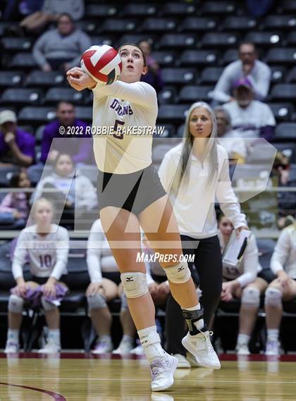 Thumbnail 1 in D'Hanis vs. Blum (UIL 1A Final) photogallery.
