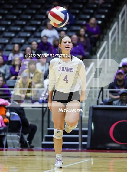 Thumbnail 2 in D'Hanis vs. Blum (UIL 1A Final) photogallery.