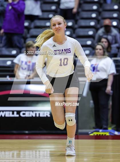 Thumbnail 3 in D'Hanis vs. Blum (UIL 1A Final) photogallery.