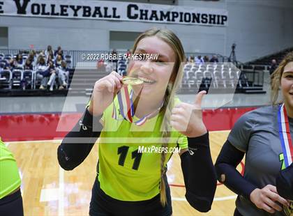 Thumbnail 3 in D'Hanis vs. Blum (UIL 1A Final) photogallery.