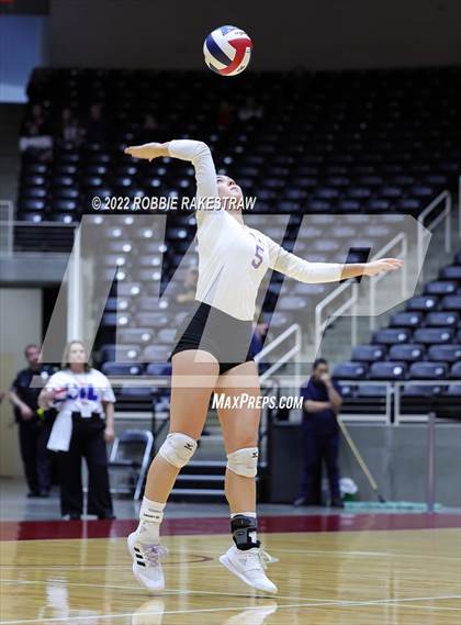 Thumbnail 3 in D'Hanis vs. Blum (UIL 1A Final) photogallery.