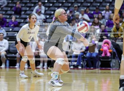 Thumbnail 2 in D'Hanis vs. Blum (UIL 1A Final) photogallery.