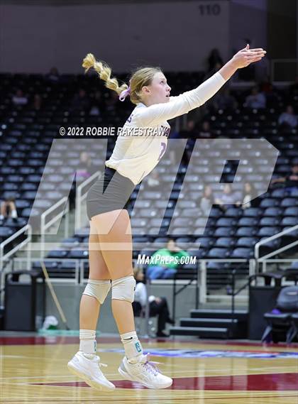 Thumbnail 3 in D'Hanis vs. Blum (UIL 1A Final) photogallery.