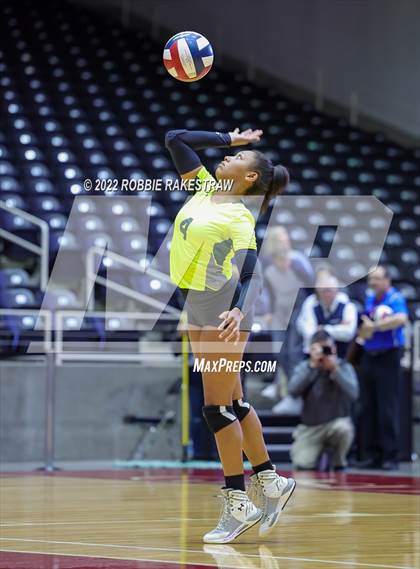 Thumbnail 3 in D'Hanis vs. Blum (UIL 1A Final) photogallery.