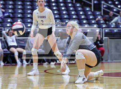 Thumbnail 3 in D'Hanis vs. Blum (UIL 1A Final) photogallery.