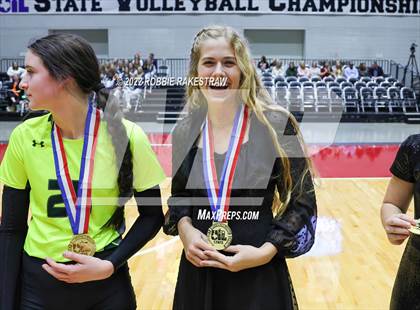 Thumbnail 2 in D'Hanis vs. Blum (UIL 1A Final) photogallery.
