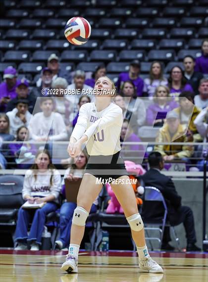 Thumbnail 3 in D'Hanis vs. Blum (UIL 1A Final) photogallery.