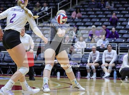 Thumbnail 2 in D'Hanis vs. Blum (UIL 1A Final) photogallery.