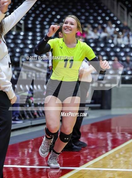 Thumbnail 2 in D'Hanis vs. Blum (UIL 1A Final) photogallery.