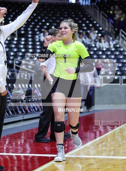 Thumbnail 1 in D'Hanis vs. Blum (UIL 1A Final) photogallery.
