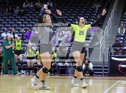 Thumbnail 3 in D'Hanis vs. Blum (UIL 1A Final) photogallery.