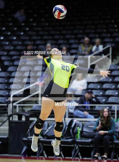 Thumbnail 2 in D'Hanis vs. Blum (UIL 1A Final) photogallery.