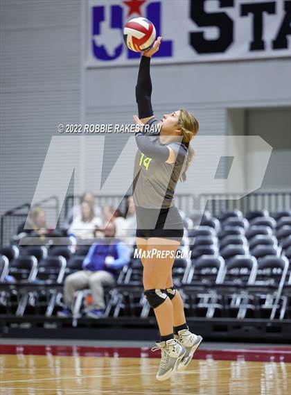Thumbnail 1 in D'Hanis vs. Blum (UIL 1A Final) photogallery.