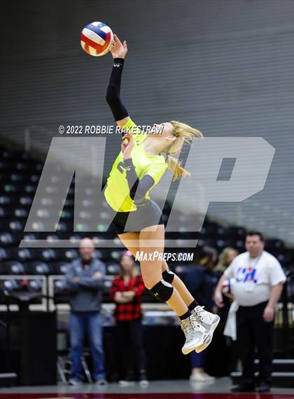 Thumbnail 2 in D'Hanis vs. Blum (UIL 1A Final) photogallery.