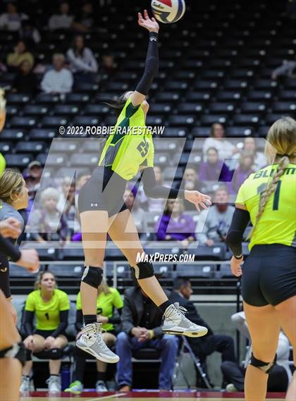 Thumbnail 1 in D'Hanis vs. Blum (UIL 1A Final) photogallery.