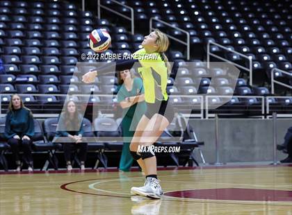 Thumbnail 3 in D'Hanis vs. Blum (UIL 1A Final) photogallery.