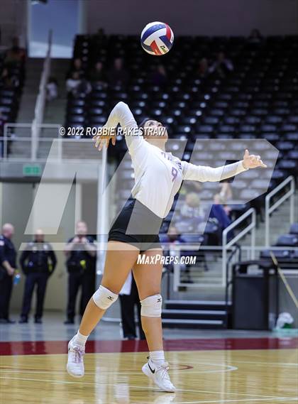 Thumbnail 2 in D'Hanis vs. Blum (UIL 1A Final) photogallery.