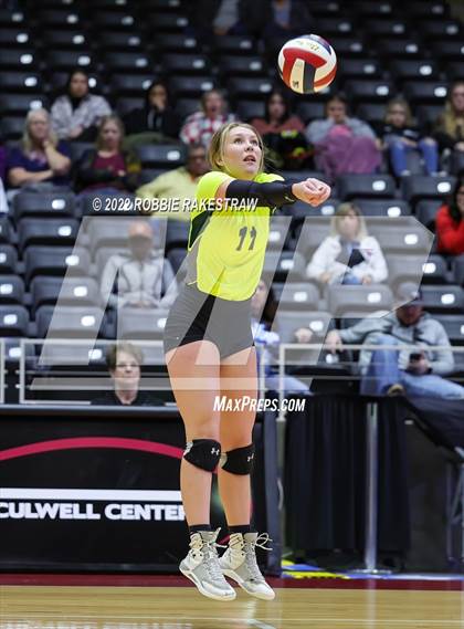 Thumbnail 2 in D'Hanis vs. Blum (UIL 1A Final) photogallery.