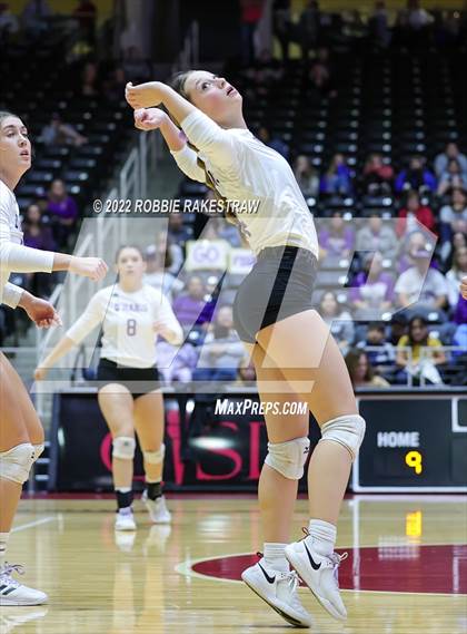 Thumbnail 1 in D'Hanis vs. Blum (UIL 1A Final) photogallery.