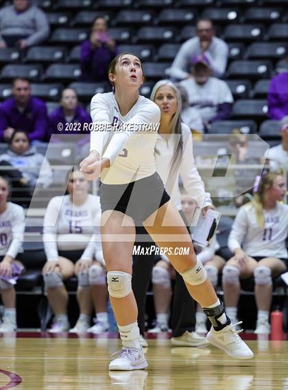 Thumbnail 3 in D'Hanis vs. Blum (UIL 1A Final) photogallery.