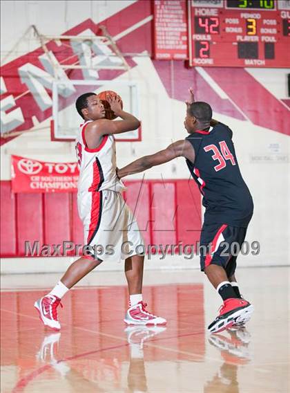 Thumbnail 3 in Centennial vs. Etiwanda (Rose City Round Ball Classic) photogallery.