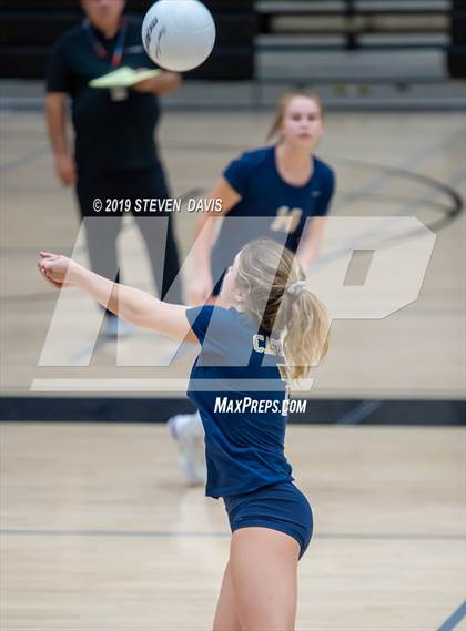 Thumbnail 2 in Casteel vs Gilbert photogallery.