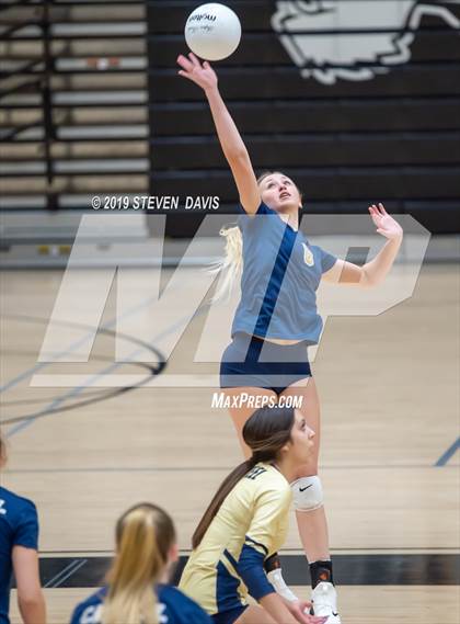 Thumbnail 1 in Casteel vs Gilbert photogallery.