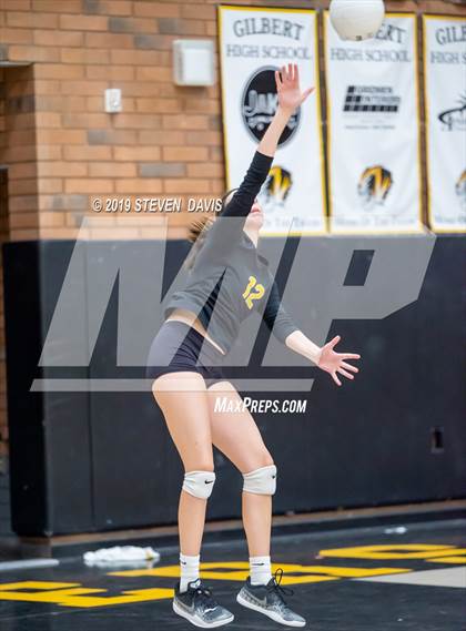 Thumbnail 1 in Casteel vs Gilbert photogallery.
