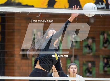 Thumbnail 3 in Casteel vs Gilbert photogallery.
