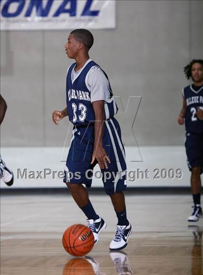 Thumbnail 2 in College Park vs. Hightower (McDonalds Texas Invitational) photogallery.