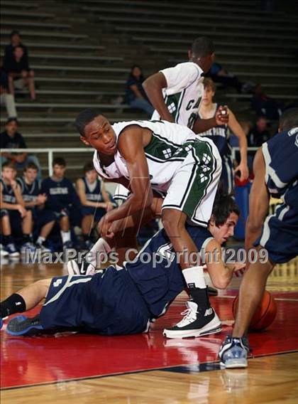 Thumbnail 2 in College Park vs. Hightower (McDonalds Texas Invitational) photogallery.