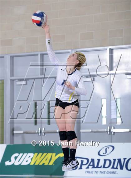 Thumbnail 1 in Laguna Blanca vs. Notre Dame (CIF State D4 Final) photogallery.