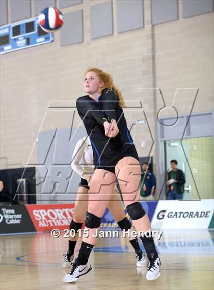 Thumbnail 2 in Laguna Blanca vs. Notre Dame (CIF State D4 Final) photogallery.