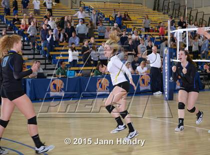Thumbnail 2 in Laguna Blanca vs. Notre Dame (CIF State D4 Final) photogallery.