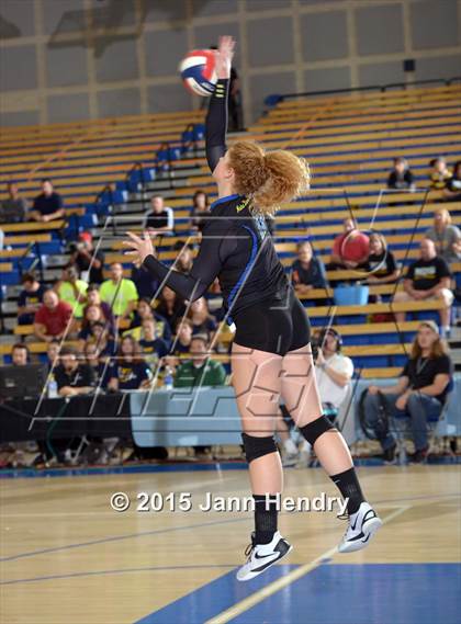 Thumbnail 1 in Laguna Blanca vs. Notre Dame (CIF State D4 Final) photogallery.