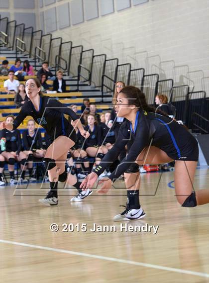Thumbnail 2 in Laguna Blanca vs. Notre Dame (CIF State D4 Final) photogallery.