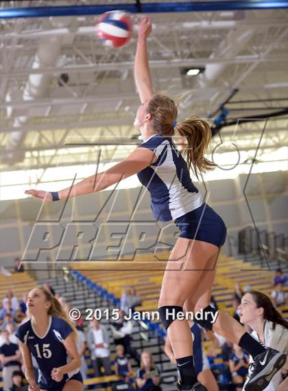 Thumbnail 3 in Laguna Blanca vs. Notre Dame (CIF State D4 Final) photogallery.