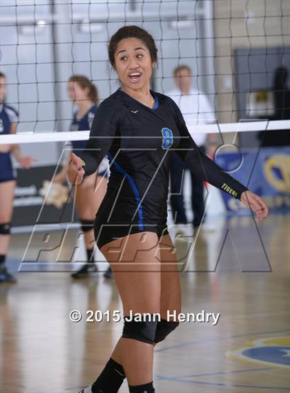 Thumbnail 2 in Laguna Blanca vs. Notre Dame (CIF State D4 Final) photogallery.
