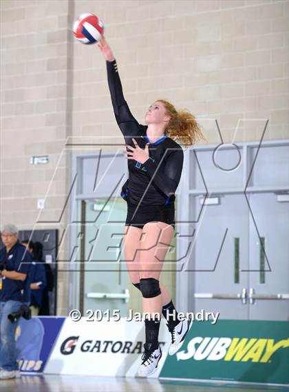 Thumbnail 1 in Laguna Blanca vs. Notre Dame (CIF State D4 Final) photogallery.