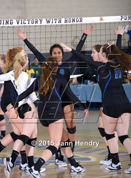 Thumbnail 1 in Laguna Blanca vs. Notre Dame (CIF State D4 Final) photogallery.